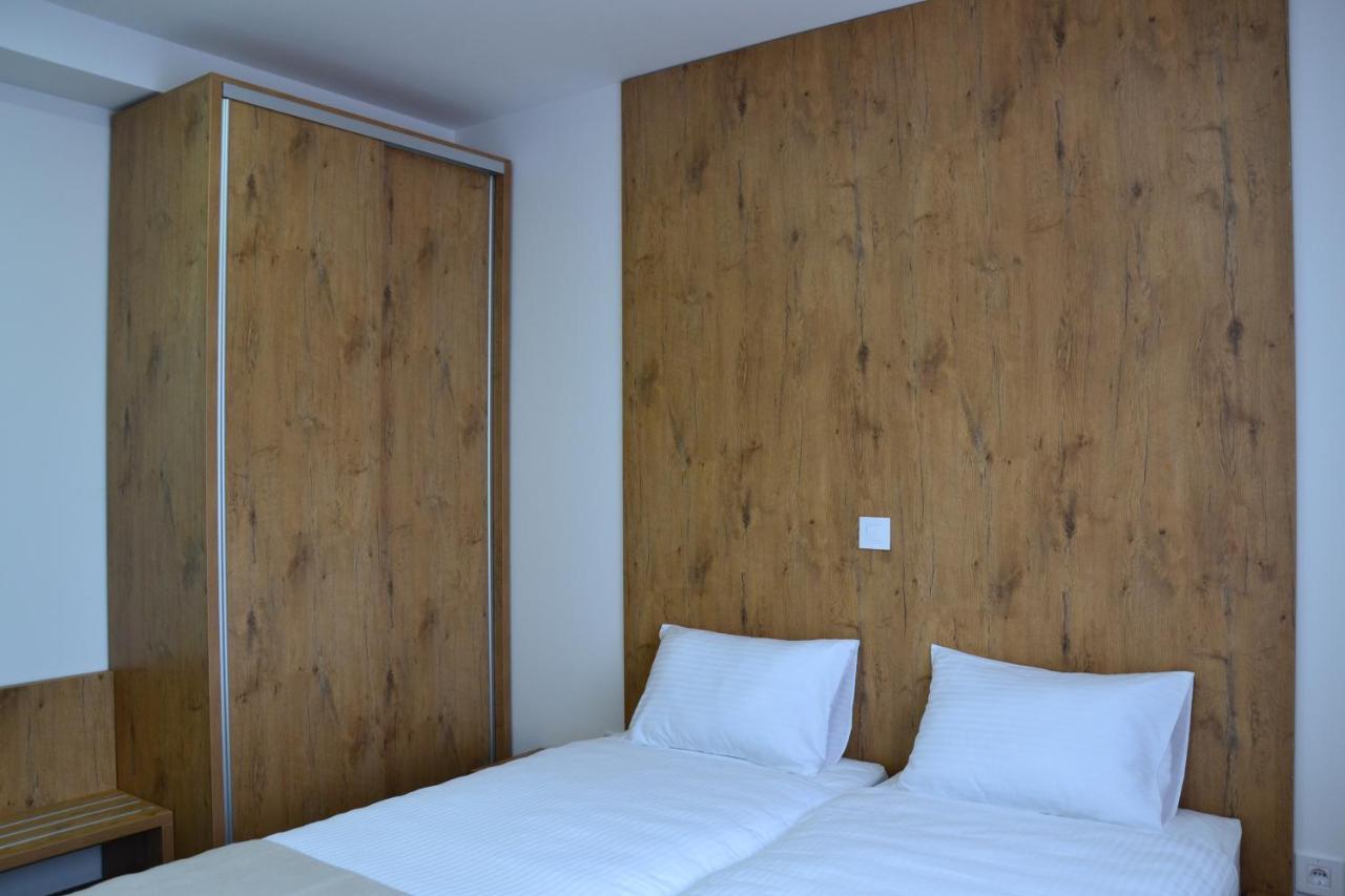 Atos Centar Apartment Celinac Екстериор снимка