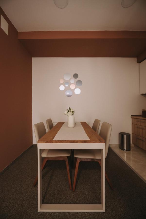 Atos Centar Apartment Celinac Екстериор снимка